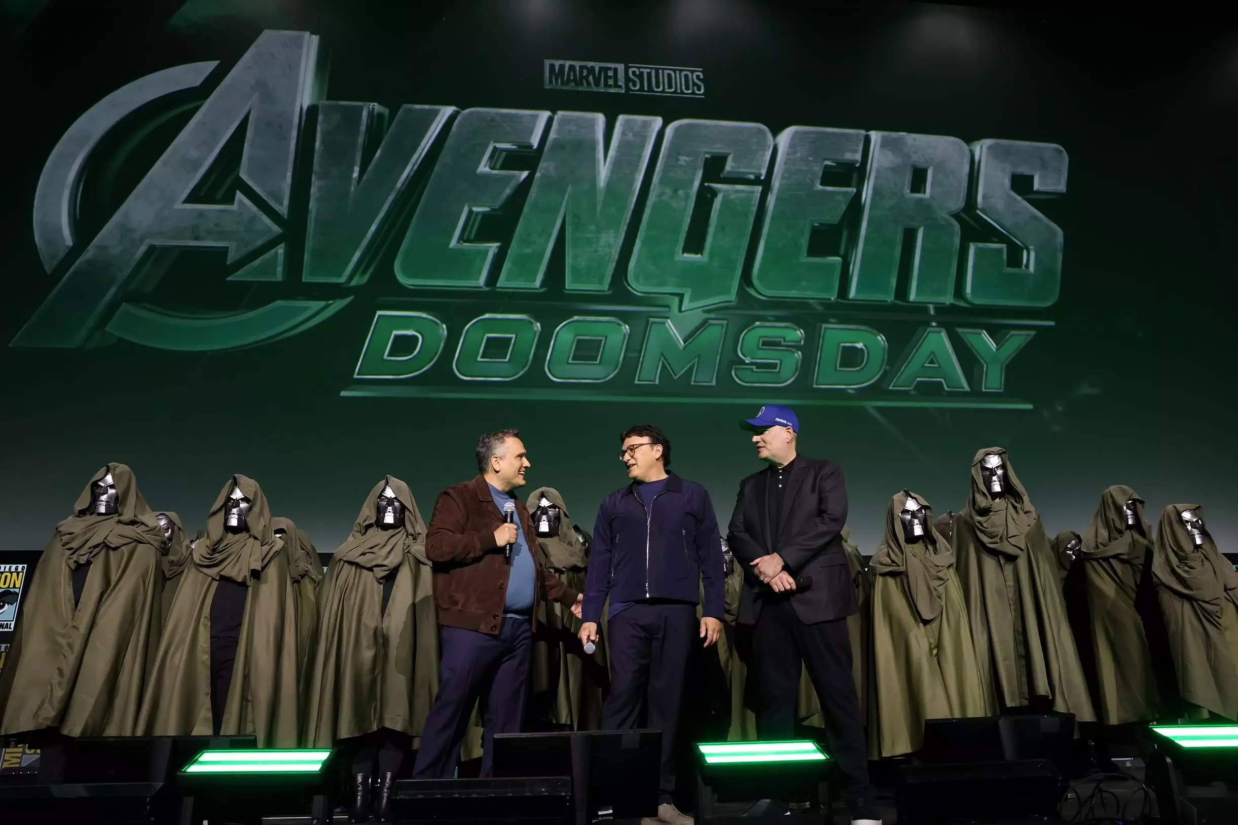 Joe & Anthony Russo dan Kevin Feige di Hall H